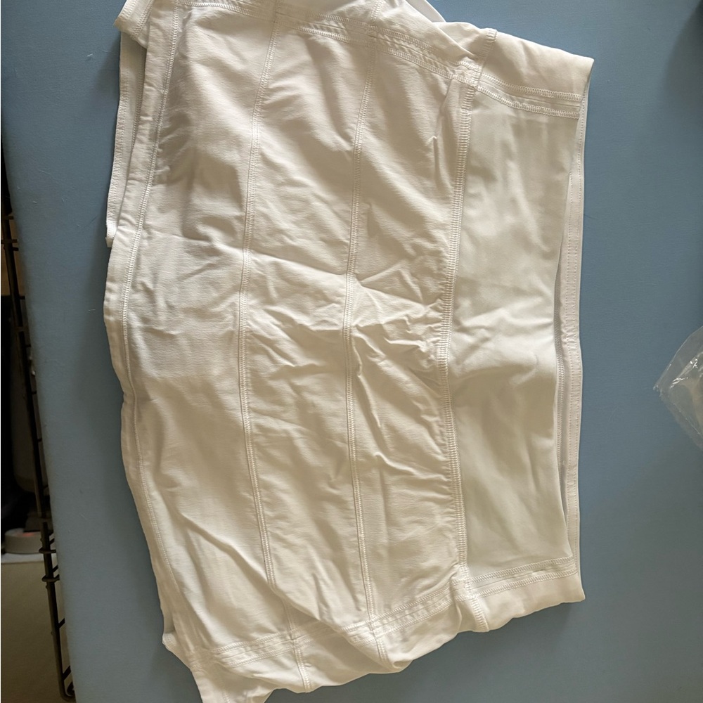 Lululemon size 6 tennis skirt